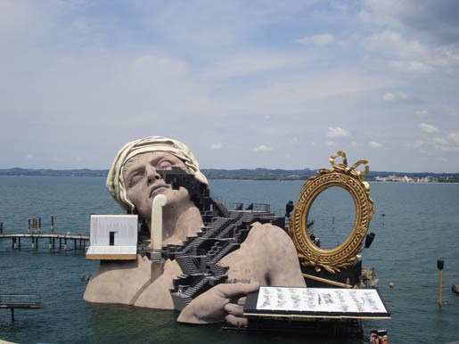 Bregenzer Festspiele präsentieren spektakuläre Opernkulisse