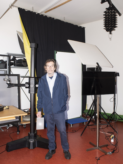 DER SCHWEIZER VIDEOKUNSTPIONIER RENÉ PULFER WIRD MIT DEM BASLER KUNSTPREIS GEEHRT