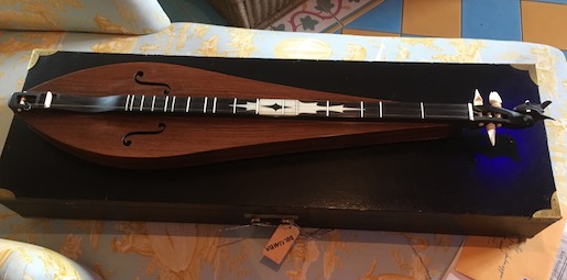 Dulcimer von Kurt M Gossenreiter © Daniel Leutenegger ch-cultura.ch