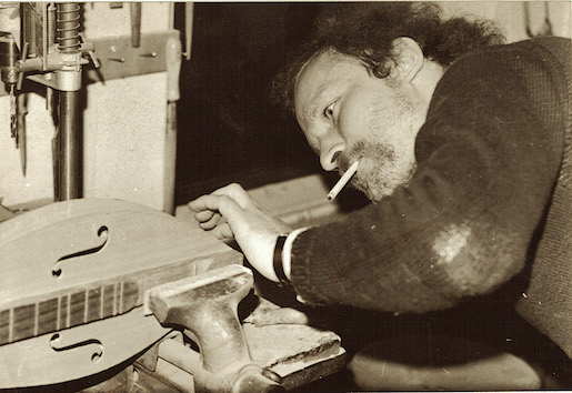 Kurt M. Gossenreiter baut Dulcimer für ©  Daniel Leutenegger ch-cultura.ch