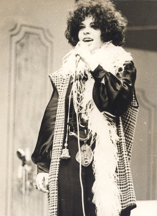Gal Costa, 1969 - Foto: Arquivo Nacional, BR_RJANRIO_PH_0_FOT_17558_019 - Public domain - Datei: https://commons.wikimedia.org/wiki/File:Gal_Costa_(cropped).jpg