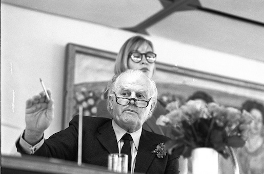 Eberhard W. Kornfeld als Auktionator © Edouard Rieben