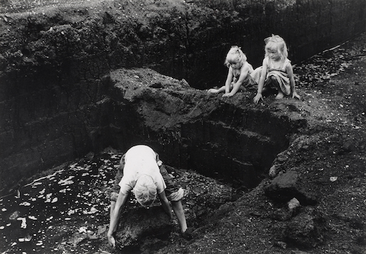Bild: Jakob Tuggener, Im Moor, bei Brüttelen, 1944 © Jakob Tuggener Stiftung / Fotostiftung Schweiz