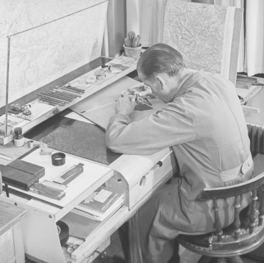 Image: Le lieu de travail, 1955, collection photographique de swisstopo