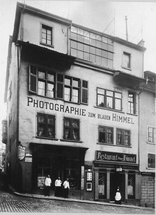Napfgasse 8, Zürich, 1900 - Foto: © Baugeschichtliches Archiv Stadt Zürich, https://baz.e-pics.ethz.ch/catalog/BAZ/r/49598/viewmode=previewview/fc=9:27230 - Lizenz: Creative Commons BY-SA 4.0
