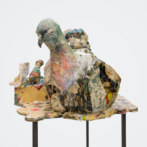 Bild: Tracey Rose, A Dream Deferred (Mandela Balls), 16/95, MATTHEW 9:14 For the Boys of Bird Island, 2021. Verschiedene Materialien, 75 x 115,5 x 55cm - Courtesy of the artist