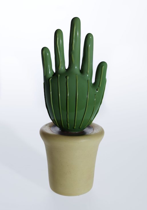 Image: Tillie Burden, Cactus Glove beige, 2017, mudac, collection de la Ville de Lausanne © Margot Roth, Atelier de numérisation de la Ville de Lausanne