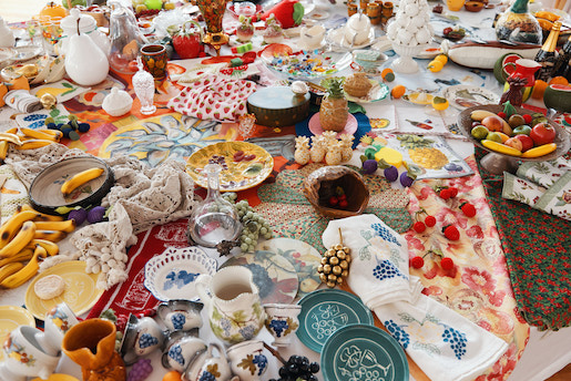 The Beloved and the Despised. Installation Madame Europe. All You canNOT Eat. Fake Food auf Stoff. Texilmuseum St.Gallen, 12.4.-13.10.2024 - Photo: Laurids Jensen