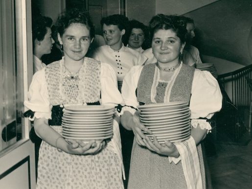 Bild: Service im Hotel Hecht, Privatfotografie, um 1970