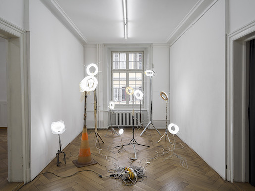 Bild: bleed, follow me, 