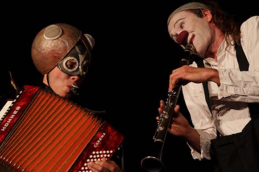 Clemens Lüthard et Benedicte Bütler – KUNOS Circus Theater © Etat de Fribourg - Staat Freiburg