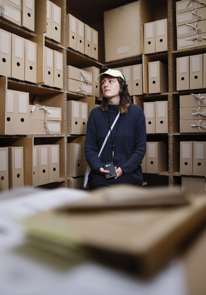 Betroffene von fürsorgerischen Zwangsmassnahmen und Fremdplatzierungen können heute Einsicht in ihre Akten nehmen. Deren Lektüre ist oftmals schmerzhaft.  © Bernisches Historisches Museum, Bern. Foto: Stefan Wermuth