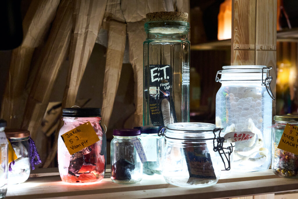 Monster_Sonderausstellung im Museum Kultur & Spiel (MUKS), Baselstrasse 34, Riehen, bis am. 1. Juni 2025