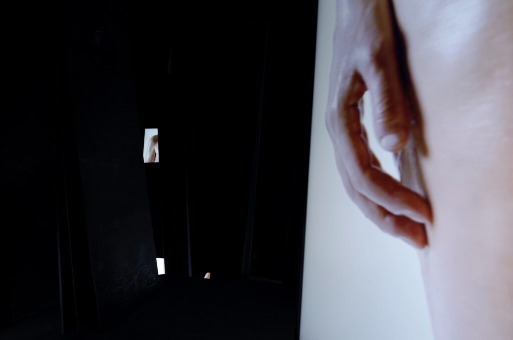 Li-Tavor-hi-fidelity-–-my-own-private-canon-or-the-politics-of-silence-2022-Ausstellungsansicht-Werkschau-Kanton-Zuerich-Haus-Konstruktiv-Zuerich-Foto-Li-Tavor