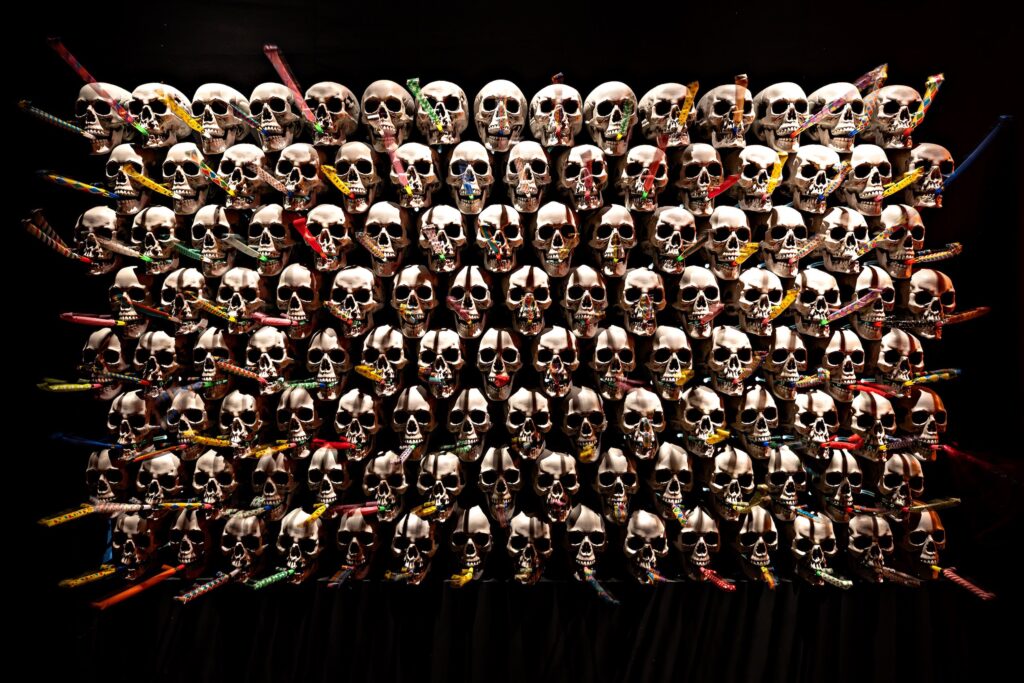Scream Machines – Kunst-Geisterbahn Künstler:in & Beteiligte: Rebecca Moss und Augustin Rebetez Entstehungszeit: 2025 Copyright: © Museum Tinguely, Basel Creditline: Courtesy of the artists Fotocredit: 2025 Museum Tinguely, Basel; Matthias Willi