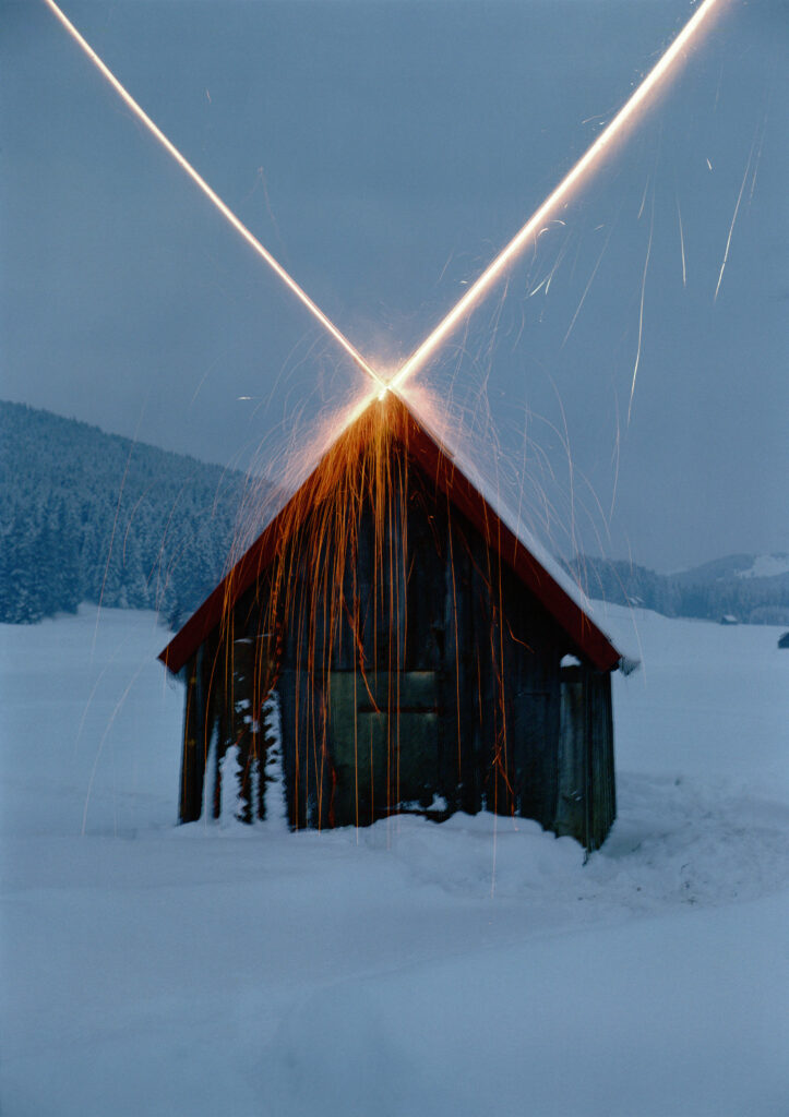 Roman Signer Haus mit Rakete (Gonten), 1981 Fotografie / photography Courtesy the artist 