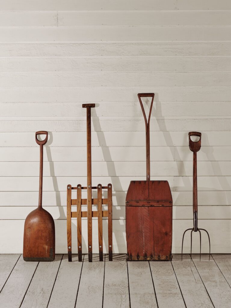 Landwirtschaftliche Werkzeuge Foto: © Vitra Design Museum / Alex Lesage, mit freundlicher Genehmigung des Shaker Museum, Chatham, New York