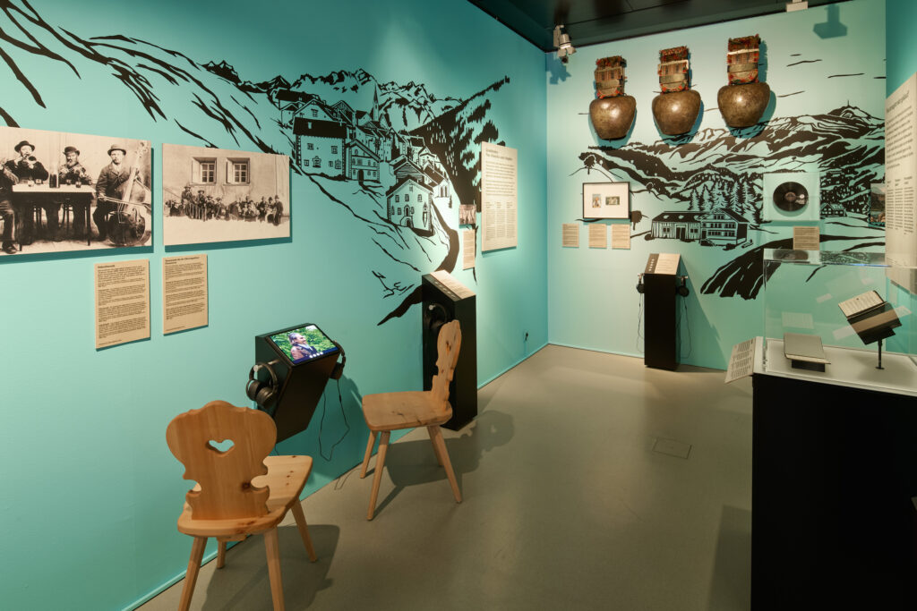 Die Ausstellung thematisiert unter anderem auch die regionale Vielfalt der Volksmusik anhand der Innerschweiz, Appenzell, Graubünden, Tessin und Romandie. Schweizerisches Nationalmuseum