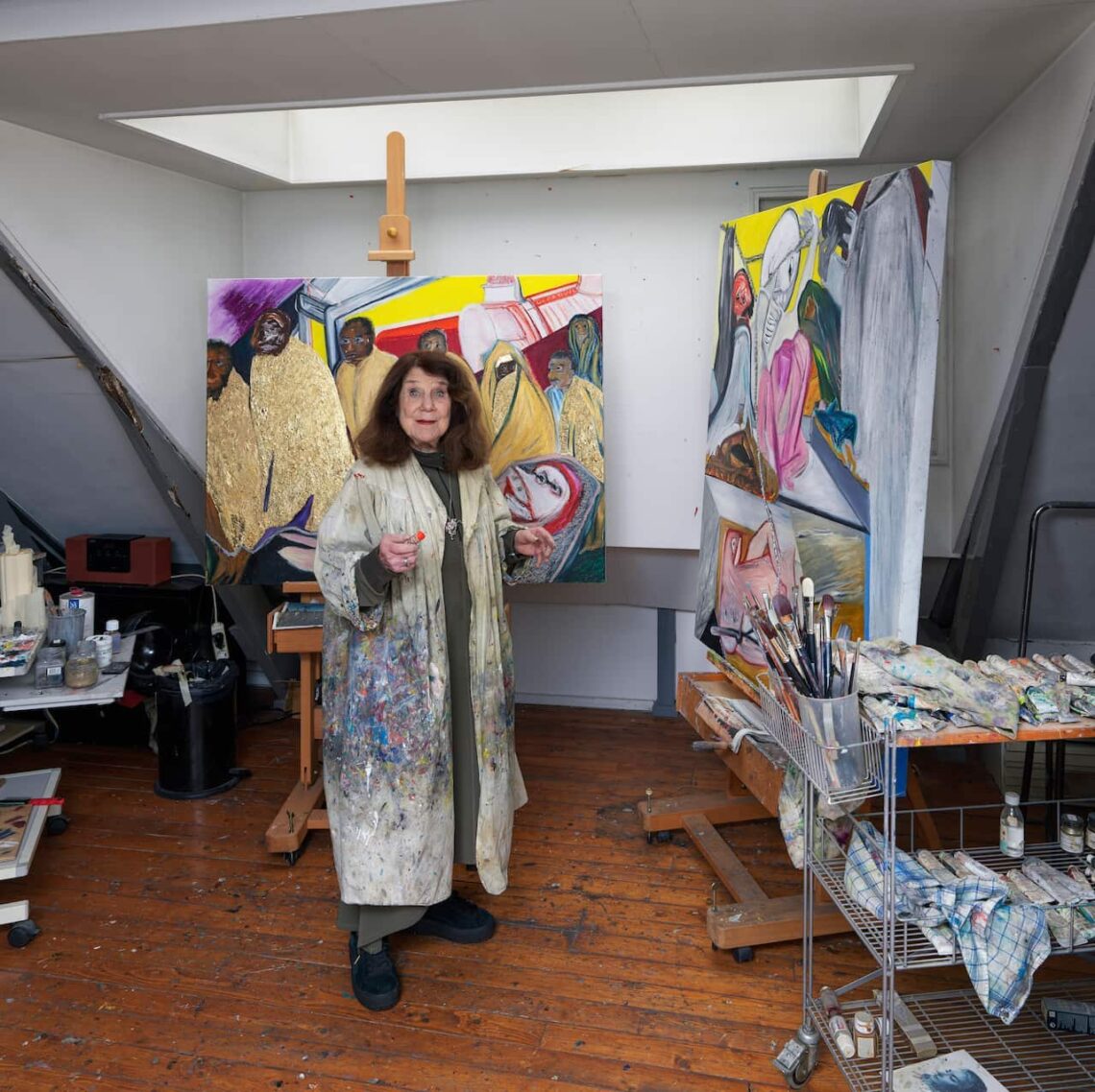 Jacqueline de Jong in ihrem Atelier an der Kerkstraat in Amsterdam, 2021. Foto: Gert Jan van Rooij