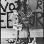 Yayoi Kusama in ihrem Studio in New York in 1971 fotografiert von Tom Haar Foto: Tom Haar © YAYOI KUSAMA