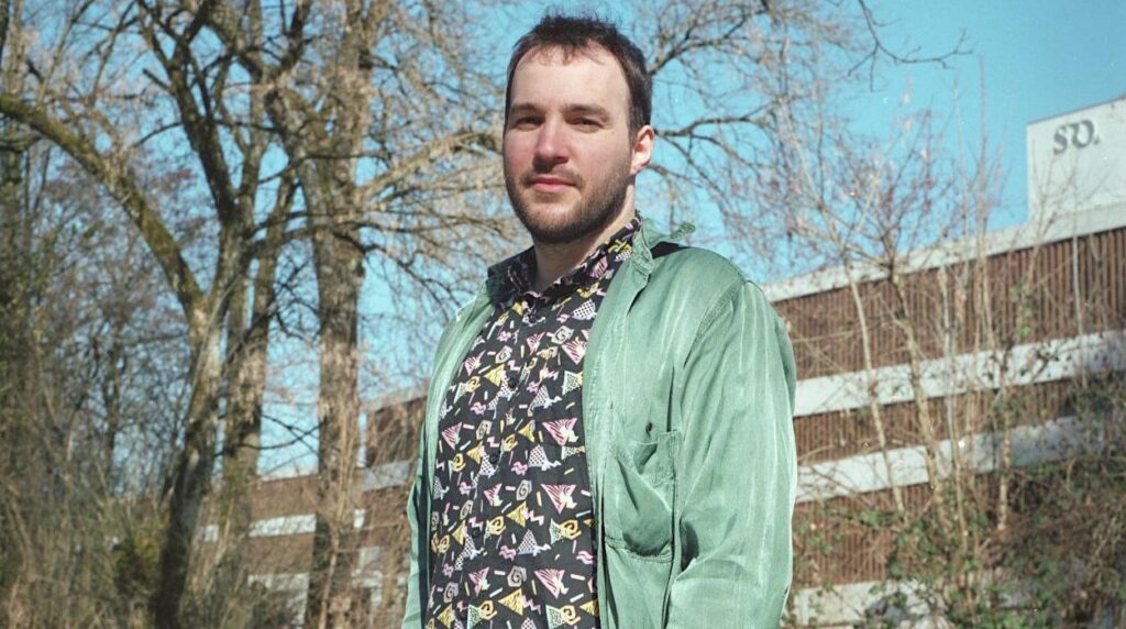 Valerio Moser, 2021 - Foto: HansZimt - Lizenz: https://creativecommons.org/licenses/by-sa/4.0/deed.en - Datei: https://commons.wikimedia.org/wiki/File:Valerio_Moser_(2021).jpg