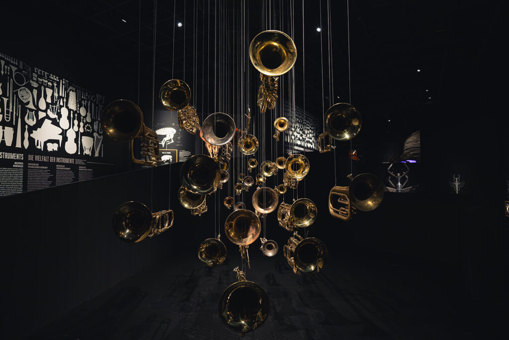 Images: Vues d’installation «KSSSS, KSSSS, KSSSS – Bestiaire utopique», Muséum d’histoire naturelle de Neuchâtel (MHNN), 2025 / 2026 - Photos: © MHNN Neuchâtel 2025