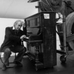 Jean Tinguely au MAHF, 1991 © MAHF / François Emmenegger