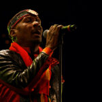 Jimmy Cliff, 2012 - Foto: Thesupermat, https://commons.wikimedia.org/wiki/User:Thesupermat - Lizenz: https://creativecommons.org/licenses/by-sa/3.0/deed.en - Datei: https://commons.wikimedia.org/wiki/File:Jimmy_Cliff_-_Festival_du_Bout_du_Monde_2012_-_022.jpg