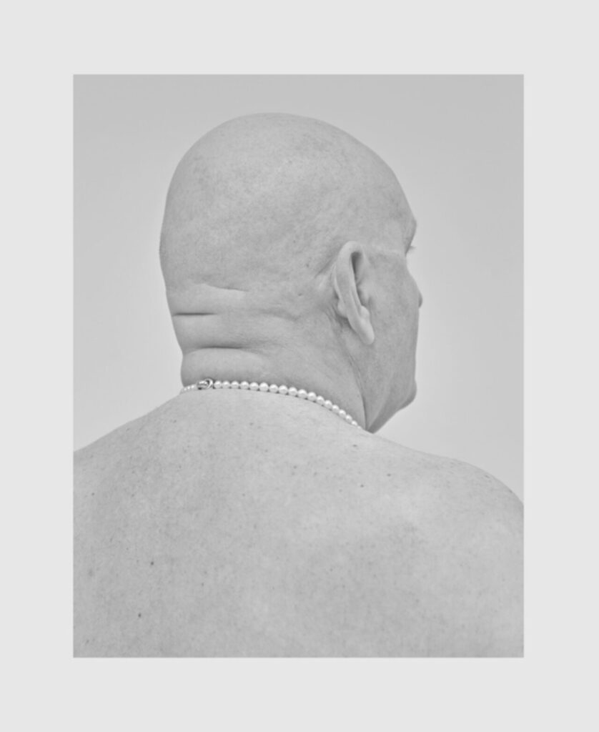 © Urs Lüthi, Homage to my mother (Hommage à ma mère) 2011. Impression noir et blanc, oeuvre unique encadrée, 150 x 120 x 9 cm © Courtesy the Artist and Galerie Urs Meile