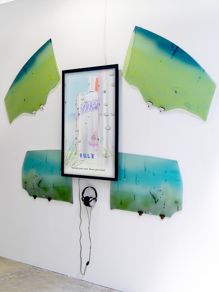 Andrea Ricklin (*1990), Like a Moth to a Flame, 2024/2025 Video, diverse Materialien, 160 x 210 cm
© Andrea Ricklin