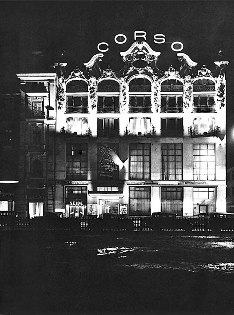 Corso Theater Zürich. Architekten K. Knell und Ernst F. Burckhardt. in «Das Werk. Architektur und Kunst», Band 23 (1936): Nachweis (Public Domain) https://www.e-periodica.ch/cntmng?pid=wbw-002:1936:23::1465