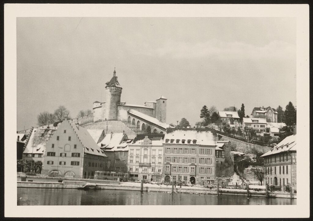 Hermann Werner, Freier Platz "im Winter“, 1973 AV Medien 13-27/300.29, Staatsarchiv St.Gallen, Digitaler Lesesaal, https://klio.sh.ch/records/331d8588b8fe4c419dca67d3ba88b9be