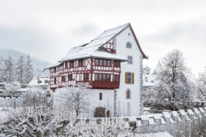 Die Burg von Nordwest im Winter Foto: Regine Giesecke, www.dieaugenweide.ch