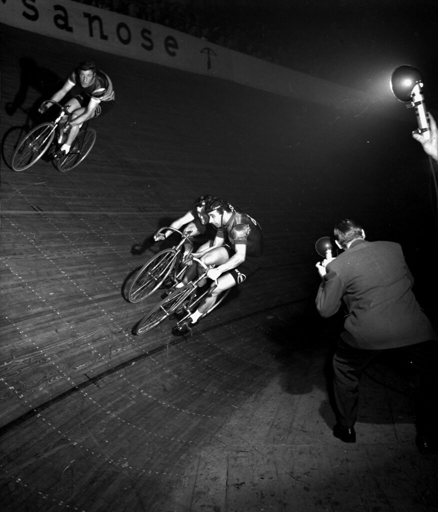 Milou Steiner, Courses de six jours Zurich 1956 : Pfenninger-Roth, 1956, © StAAG/RBA16-703_6
