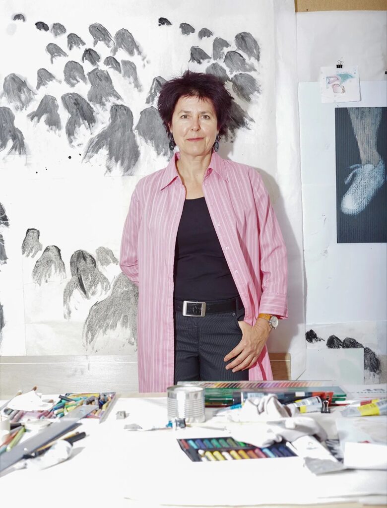Isabelle Pilloud - Foto: © https://hodler.emf.ch/index-de.html#artistes