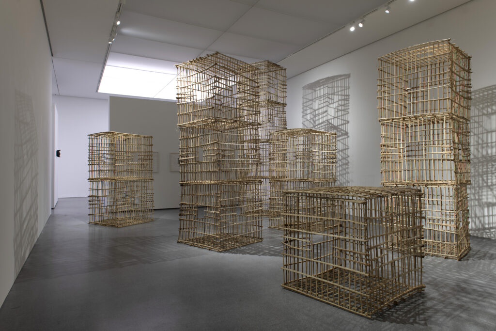 Ausstellungsansicht 4 Susan Hefuna, Ausstellungsansicht Bündner Kunstmuseum 2026 Grid Drawing, 2025