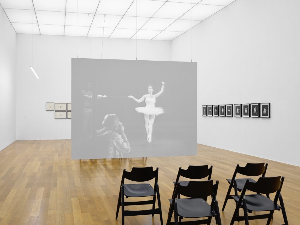 Eleanor Antin. Eine Retrospektive Ausstellungsansicht Kunstmuseum Liechtenstein Foto: Stefan Altenburger Photography, Zürich © Eleanor Antin / Kunstmuseum Liechtenstein
