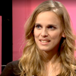 Katja Wünsche - © SRF 1, «Aeschbacher», 11.10.2012, https://www.srf.ch/play/tv/aeschbacher/video/katja-wuensche?urn=urn:srf:video:14f4dff9-a39f-4e1a-8d90-9ecb81b10050