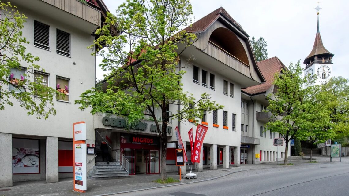 Kunsthaus Steffisburg (ehemalige Denner-Filiale), Oberdorfstrasse 33, Steffisburg - Foto: © Kunsthaus Steffisburg