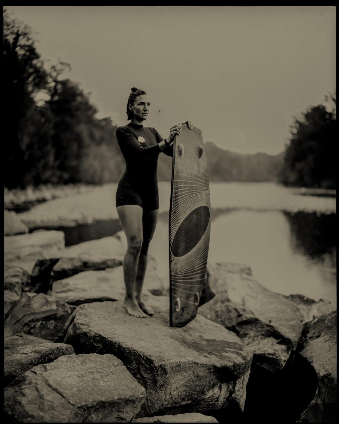 "Wenn ich die Mitte des Flusses erreicht habe,überkommt mich das Gefühl der absoluten Zufriedenheit…“ (Anna Affolter) - Foto: © Stefan Wermuth, https://www.stefanwermuth.com/