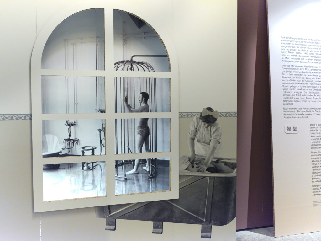 Ausstellung_Addio-Willkomen_A_revair Ausstellungsansicht Rätischess Museum Chur, 2026
