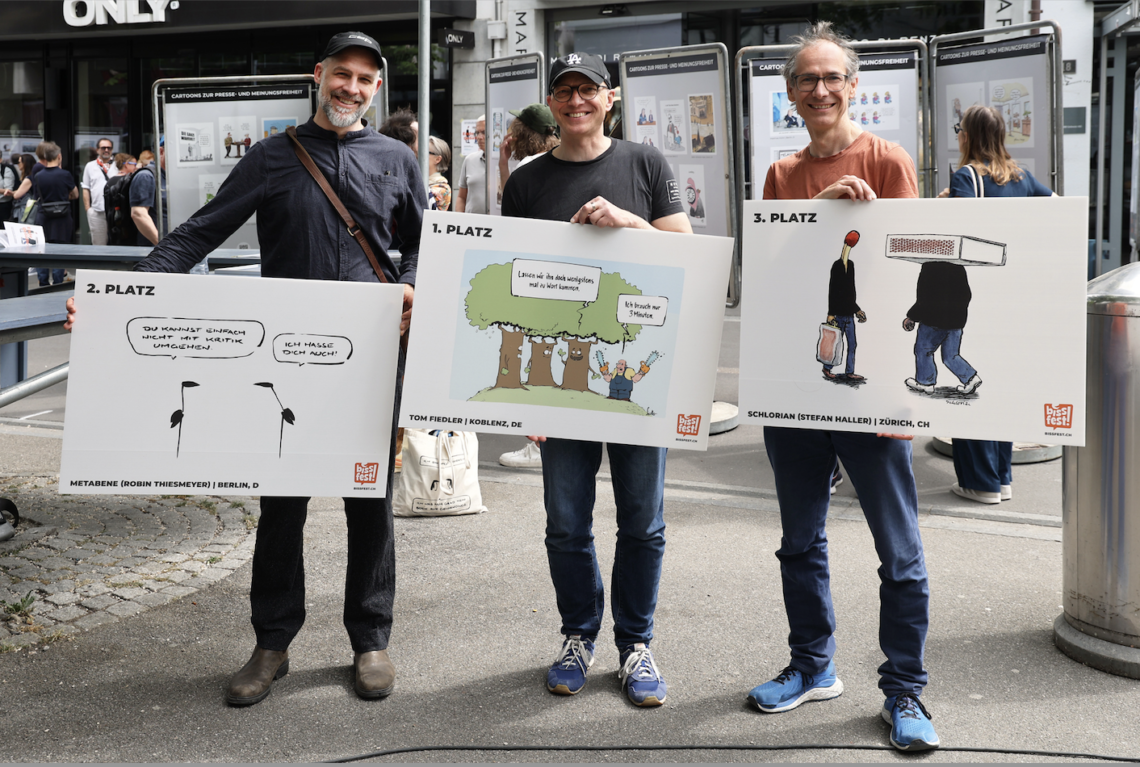 (v.l.) Metabene, Tom Fiedler und Schlorian - Foto: © zenzfotografie, https://www.bissfest.net/index.php/ausstellung/