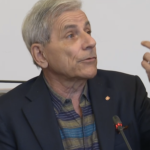 Jacky Marti - Screenshot © https://www.rsi.ch/play/tv/telegiornale/video/telegiornale-1230?urn=urn:rsi:video:3667841