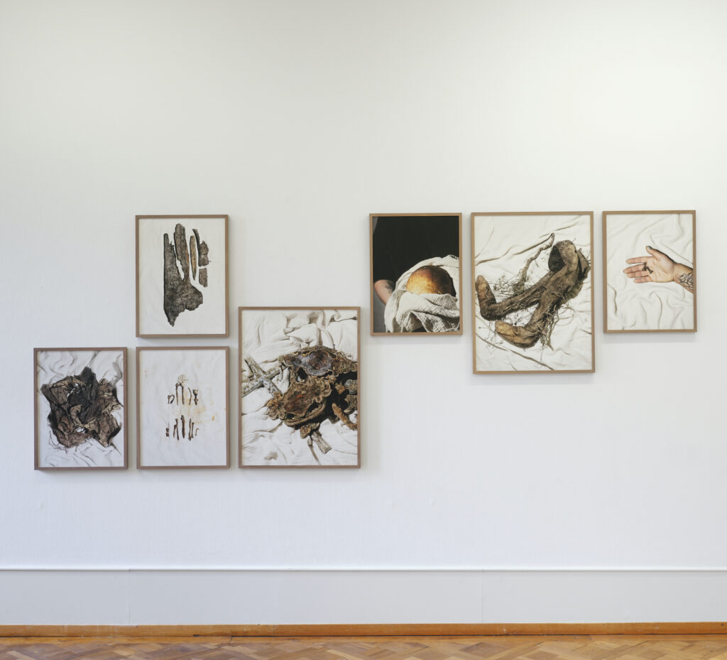 Photoforum_RebetezAmico@ThomasAnnaheimLambert
