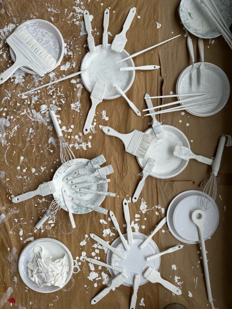 Atelier © Ladina Gaudenz - Foto: https://nairs.ch/de/ausstellungen/visarte/