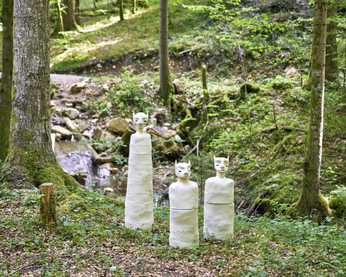 Augustin Rebetez, Art Môtiers 2026 : Totems. Photo (c) Prune Simon-Vermot & Emilie Pellissier