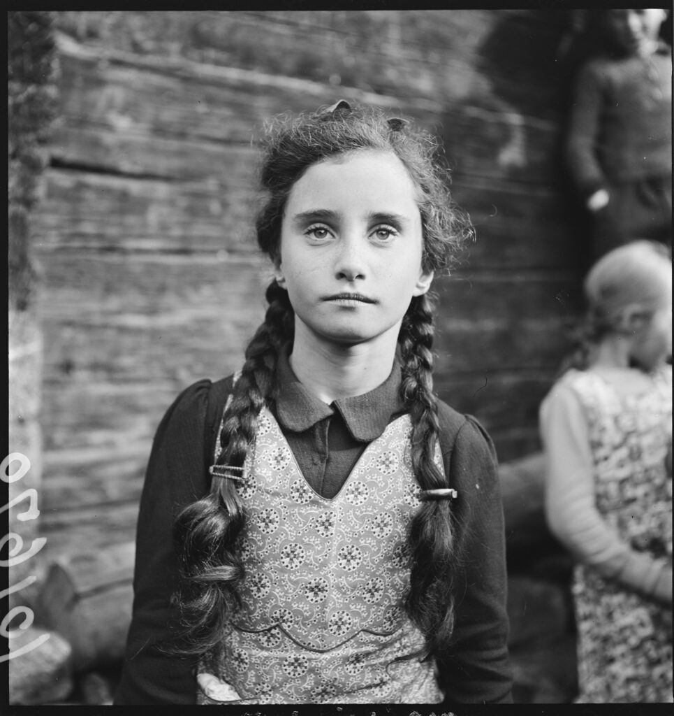 EmilBrunnerMaechen©Fotostiftung_Schweiz_Sammlung_Hugger