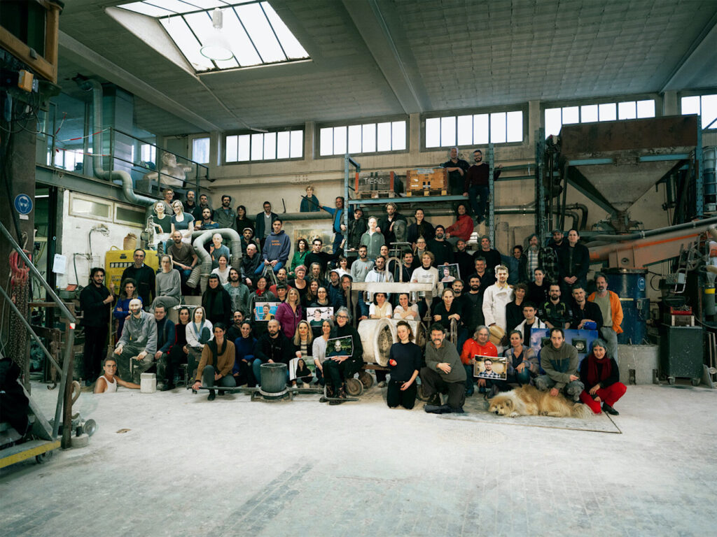 Gruppenbild Kunstgiesserei St.Gallen mit Stiftung Gitterwerk und Kesselhaus Josephson - Foto: © https://www.kunstgiesserei.ch/De/About#img-Gruppenbilder-1