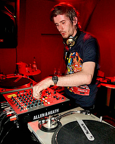 Kavinsky in Montreal, 2007 - Foto: Delrem at English Wikipedia - Lizenz: Public domain - Datei: https://commons.wikimedia.org/wiki/File:Kavinsky.jpg