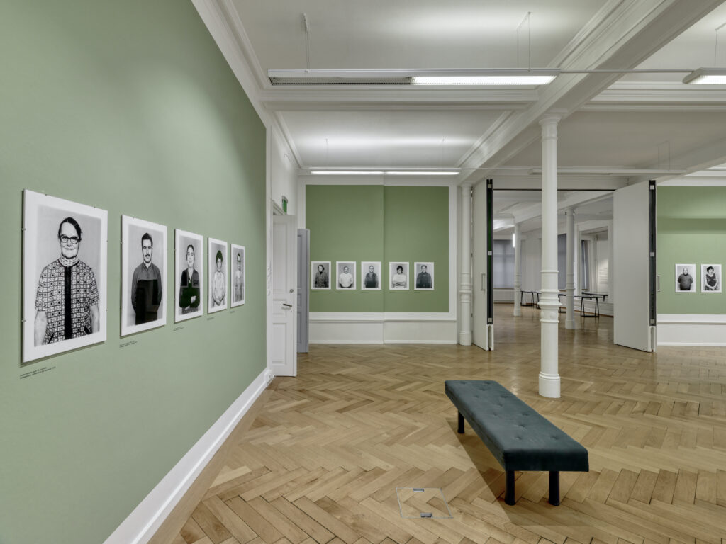 Barbara Davatz: Porträt einer Schweizer Firma, 1972 Textilmuseum St.Gallen, 4.6.26-28.2.27. Foto: Jürg Zürcher, 2026
